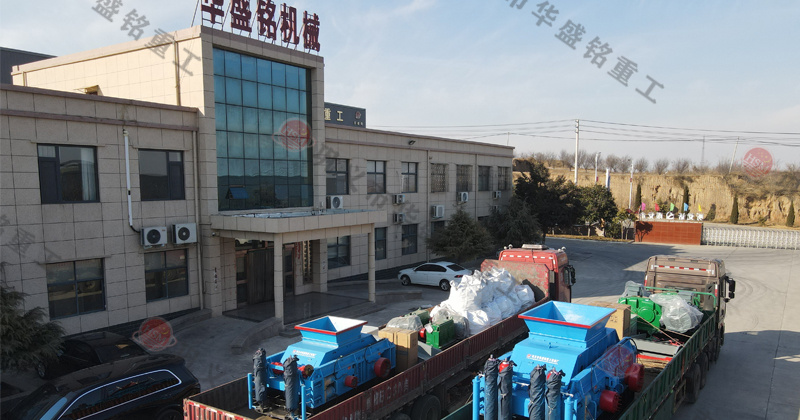 砂石料廠使用的破碎機(jī)有哪些?對輥破如何選型? 砂石料廠使用的破碎機(jī)有哪些?對輥破如何選型?